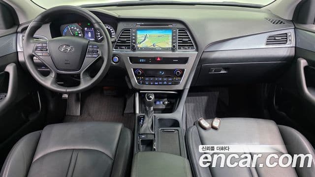 Hyundai LF Sonata гибрид Modern, 2016 7