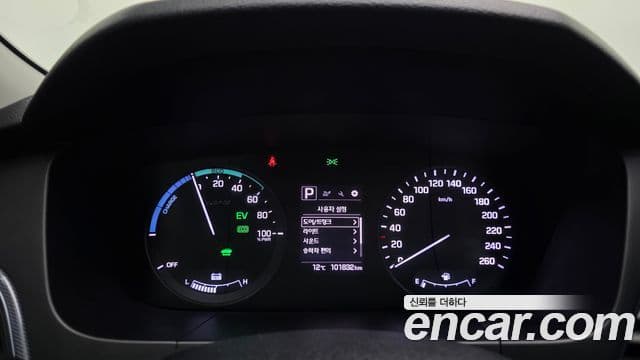 Hyundai LF Sonata гибрид Modern, 2016 8