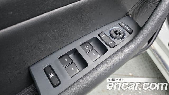 Hyundai LF Sonata гибрид Modern, 2016 12