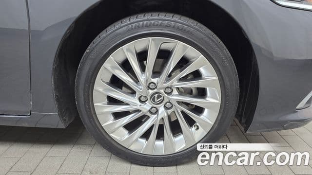 Lexus ES300h 7세대 Luxury Plus, 2022 все фото