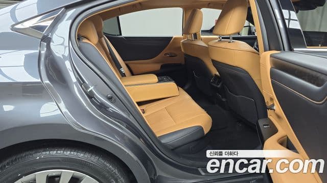Lexus ES300h 7세대 Luxury Plus, 2022 12