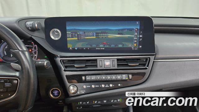 Lexus ES300h 7세대 Luxury Plus, 2022 14