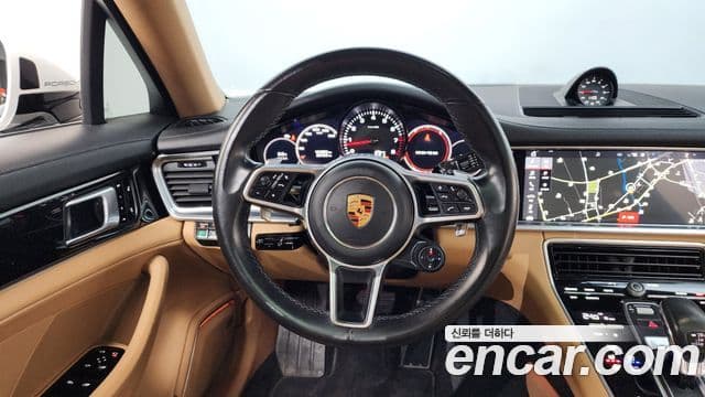 Porsche Panamera (971), 2018 13
