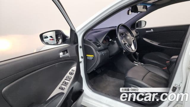 Hyundai Accent(новый кузов / новое поколение) Modern, 2017 10