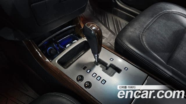 Hyundai The / новый Luxury Grandeur LPI Q270, 2011 9