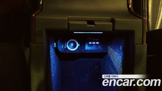 Hyundai The / новый Luxury Grandeur LPI Q270, 2011 18