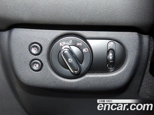 Mini Cooper D 클럽맨 2세대, 2019 14