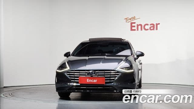 Hyundai Sonata гибрид (DN8) Premium Plus, 2022 3