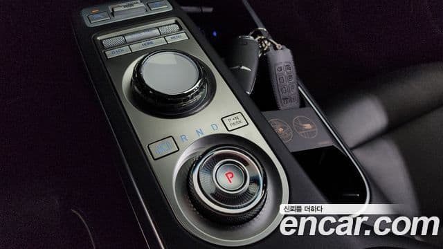 Genesis electrified GV70 e-AWD, 2022 9