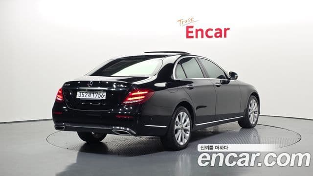 Mercedes-Benz E-класс W213 Exclusive, 2020 2