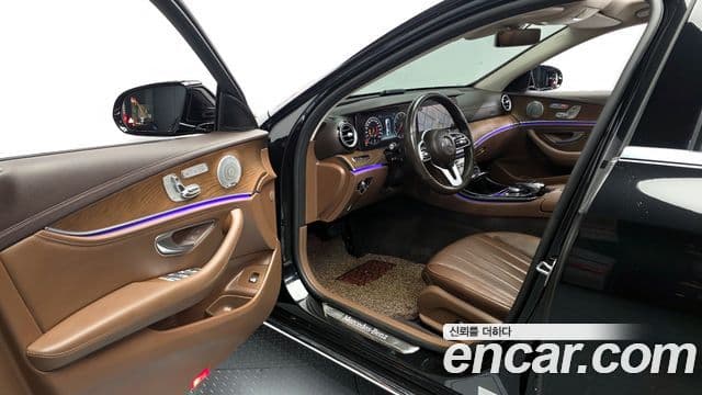 Mercedes-Benz E-класс W213 Exclusive, 2020 10