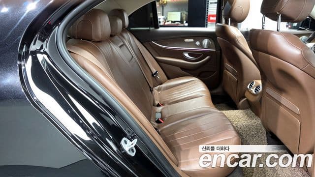 Mercedes-Benz E-класс W213 Exclusive, 2020 12