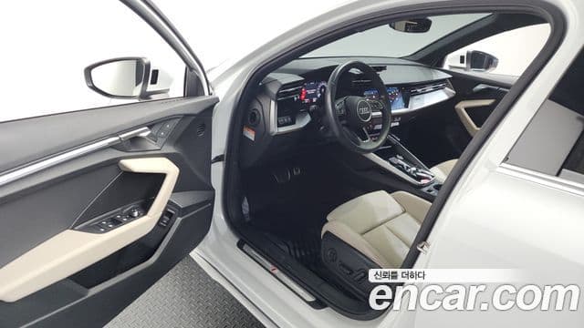 Audi A3 (8Y) Premium, 2023 10