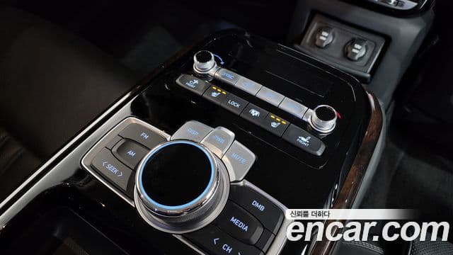 Genesis G90 Premium Luxury, 2019 19