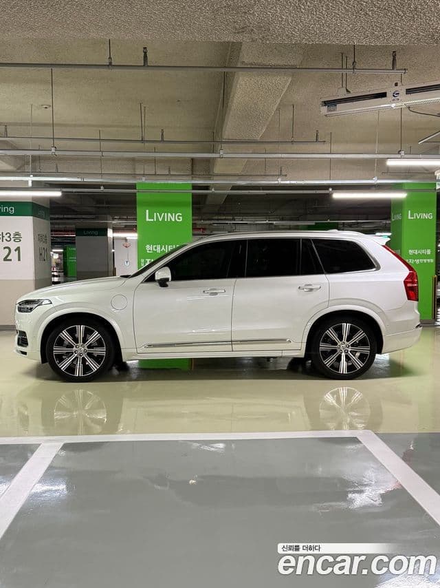 Volvo XC90 2세대 T8 Ultimate Bright гибрид, 2023 7