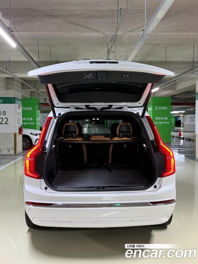 Volvo XC90 2세대 T8 Ultimate Bright гибрид, 2023 8