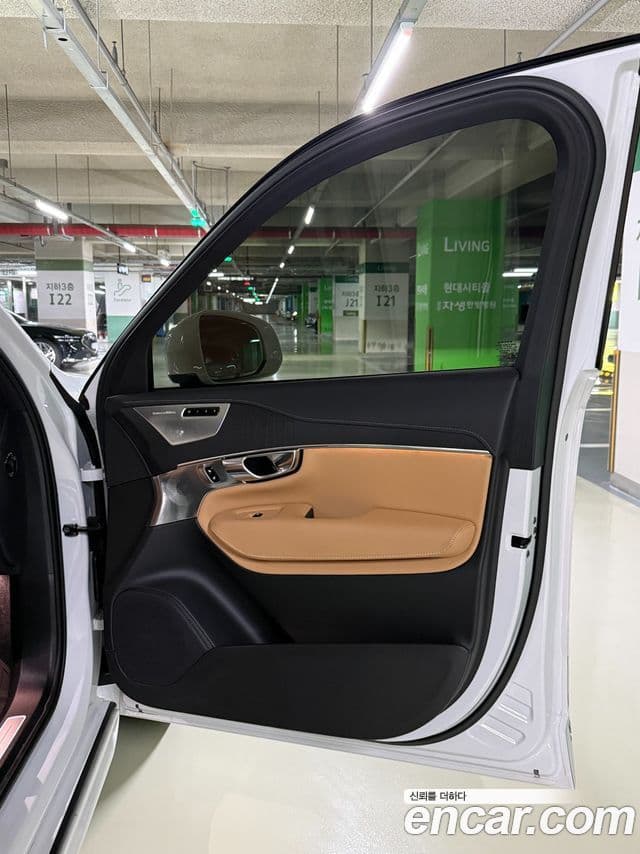Volvo XC90 2세대 T8 Ultimate Bright гибрид, 2023 16