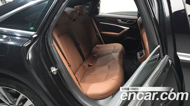 Audi A6 (C8) Premium, 2023 12