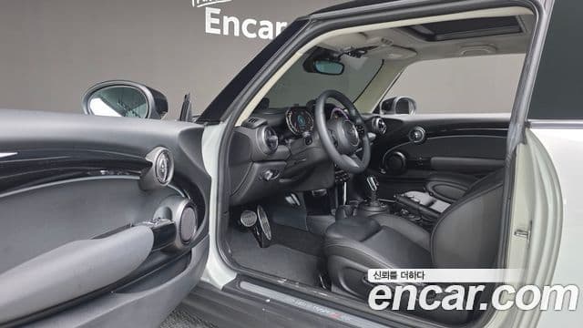 Mini Cooper S 3세대, 2022 13