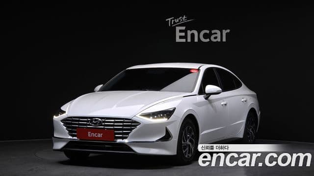 Hyundai Sonata гибрид (DN8) Modern, 2022 1