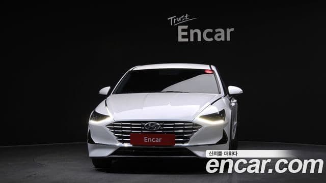 Hyundai Sonata гибрид (DN8) Modern, 2022 3