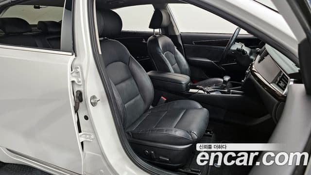 Kia All New K7 2.4 World Cup Edition, 2018 10