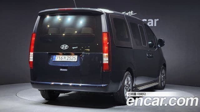Hyundai Staria Modern, 2025 2