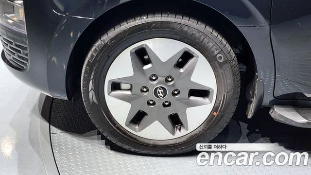 Hyundai Staria Modern, 2025 все фото