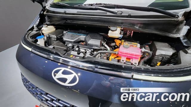 Hyundai Staria Modern, 2025 6