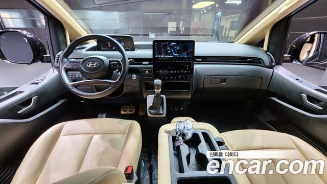 Hyundai Staria Modern, 2025 7