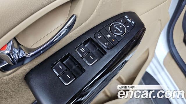 Kia The / новый New Carnival Noblesse, 2019 13