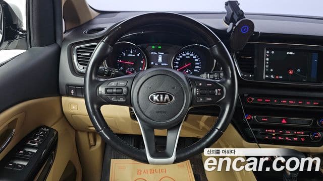 Kia The / новый New Carnival Noblesse, 2019 14