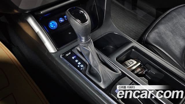 Hyundai LF Sonata Style, 2015 9