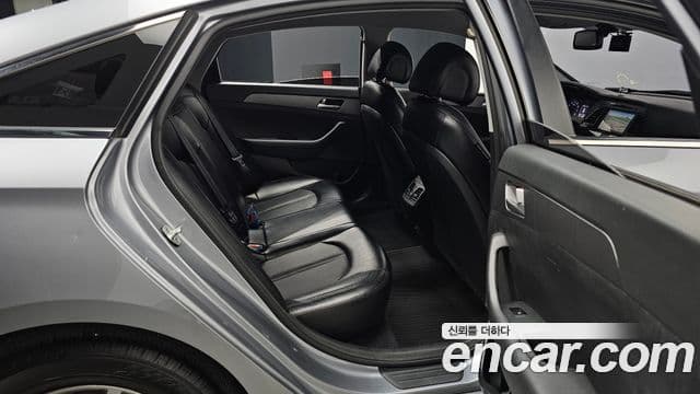 Hyundai LF Sonata Style, 2015 12