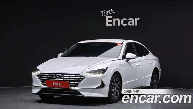 Hyundai Sonata гибрид (DN8) Modern, 2022 1