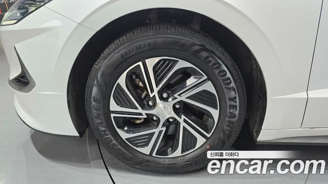 Hyundai Sonata гибрид (DN8) Modern, 2022 все фото