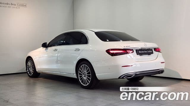 Mercedes-Benz E-класс W213 Exclusive, 2022 2