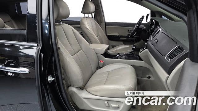 Kia All New Carnival Noblesse, 2017 10