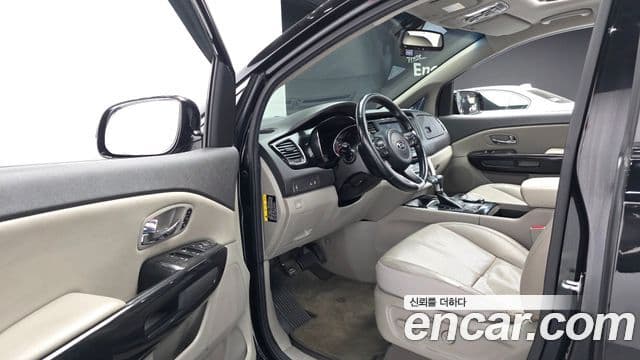 Kia All New Carnival Noblesse, 2017 11