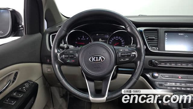 Kia All New Carnival Noblesse, 2017 13