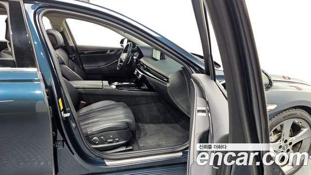 Genesis G80 (RG3) бензин 2.5 турбо AWD, 2022 11