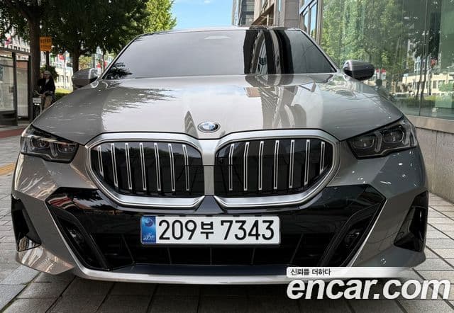 BMW 5시리즈 (G60) 520i M Sport, 2025 3