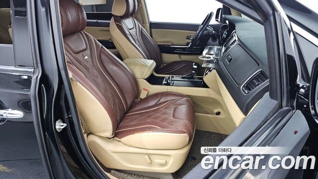 Kia All New Carnival Noblesse, 2017 10