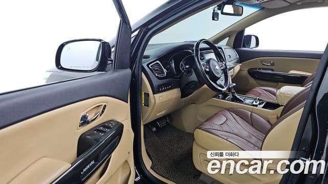 Kia All New Carnival Noblesse, 2017 11