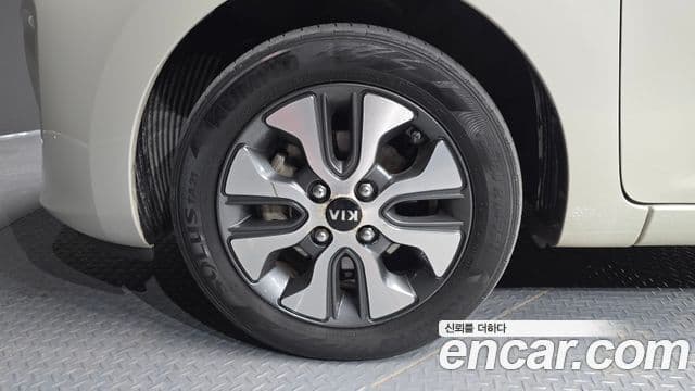 Kia The / новый New Morning Luxury, 2016 все фото