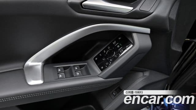 Audi Q5 (80A) 40 TDI Quattro S Line чёрный Edition, 2026 16