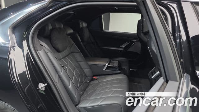 BMW 7시리즈 (G70) 740d xDrive Design Pure Excellence, 2023 12