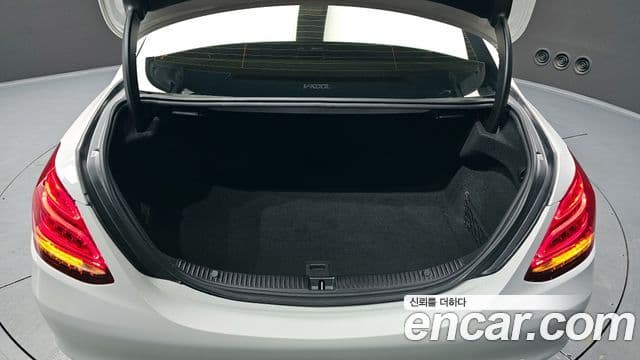 Mercedes-Benz C-класс W205 Avantgarde, 2018 20