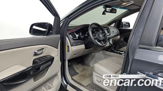 Kia All New Carnival Prestige, 2016 10