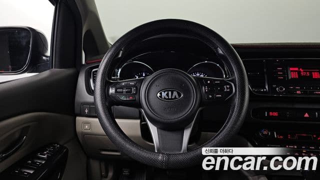 Kia All New Carnival Prestige, 2016 16